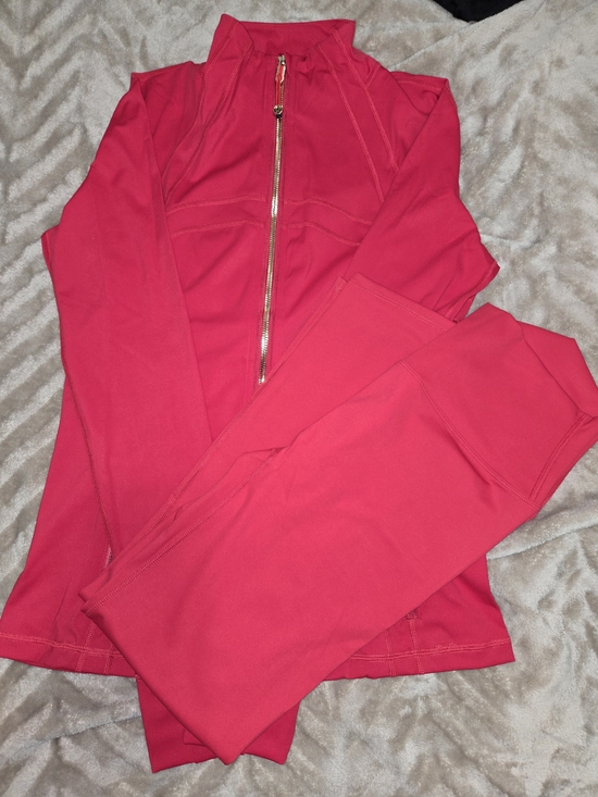 lululemon athletica Pants - Lululemon Women's Zip-Front Active Jacket & Leggings Set - RED Gold Hardwear